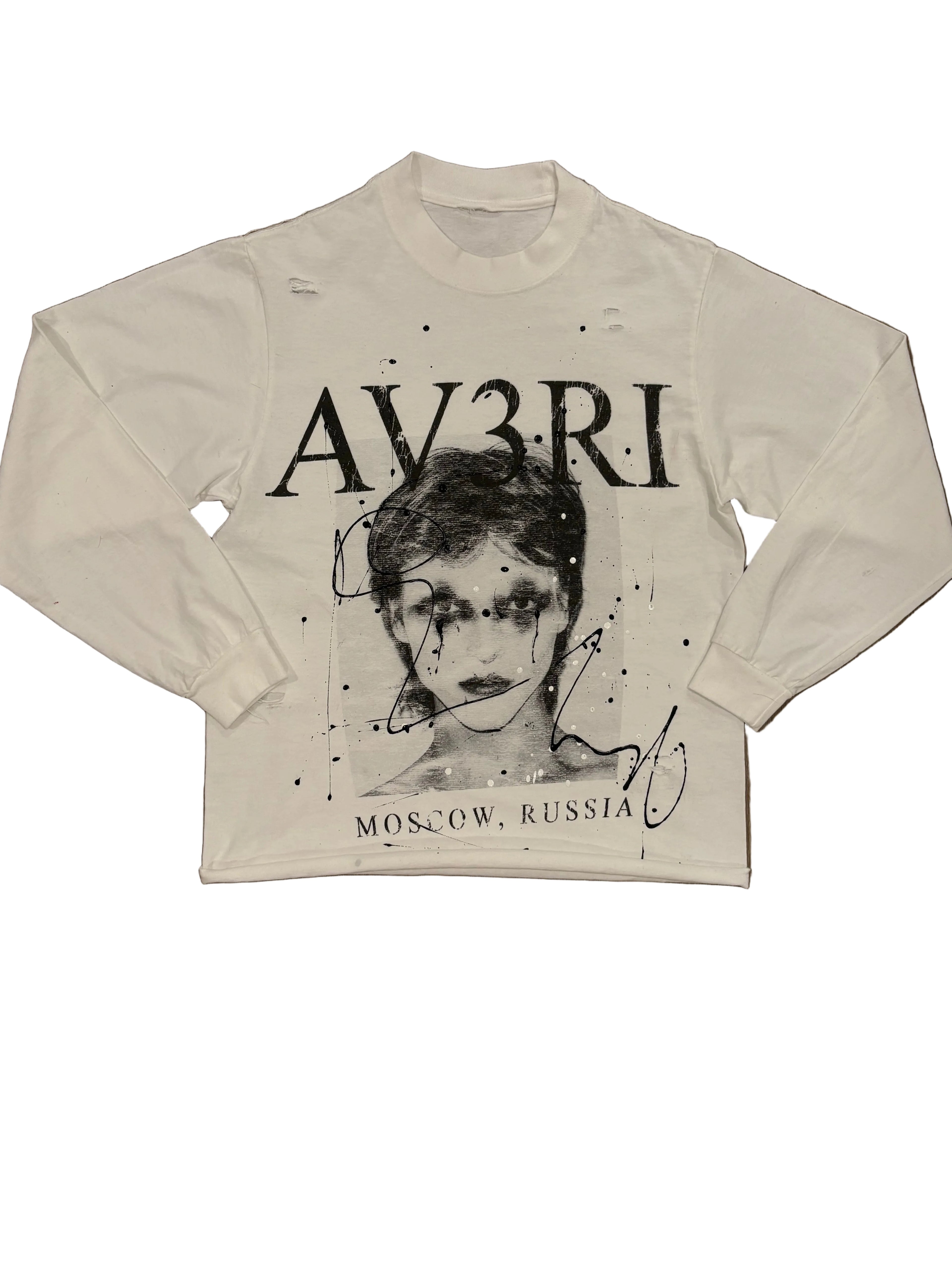 Averi tee